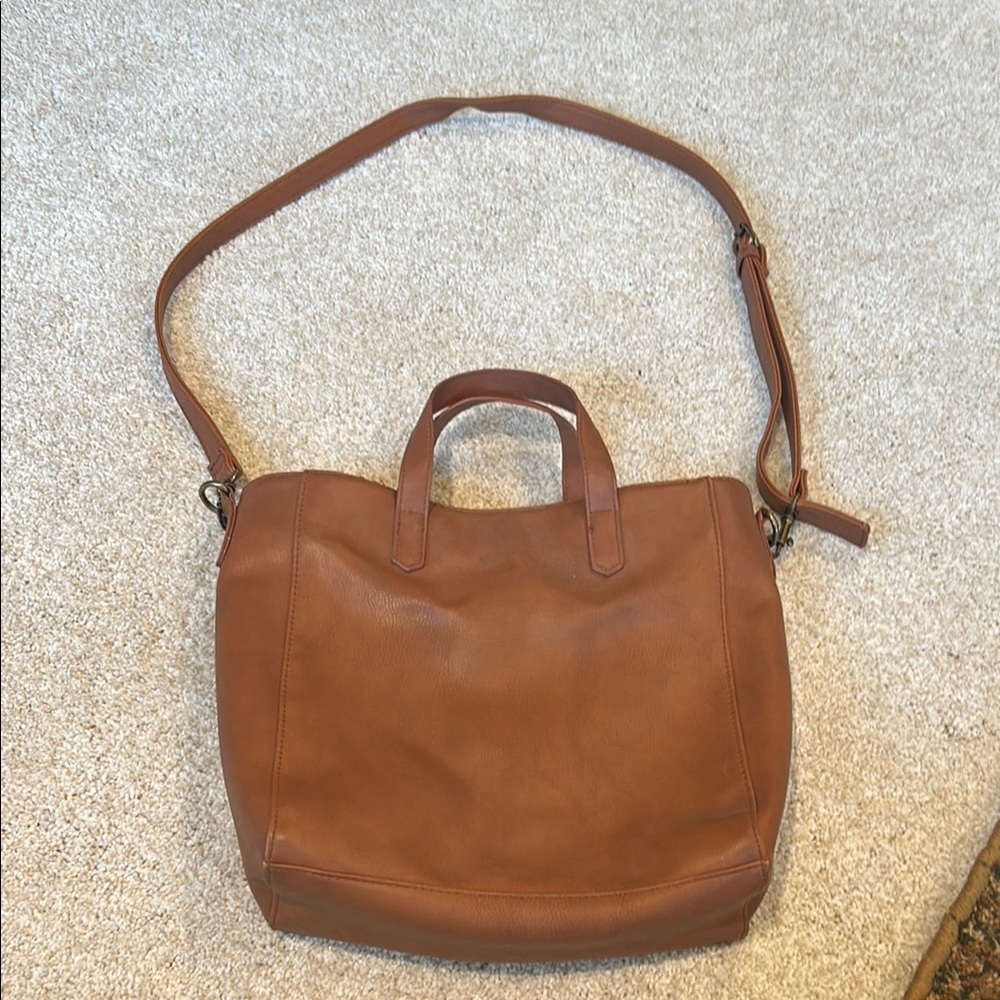 Elegant Tan Leather Tote Bag